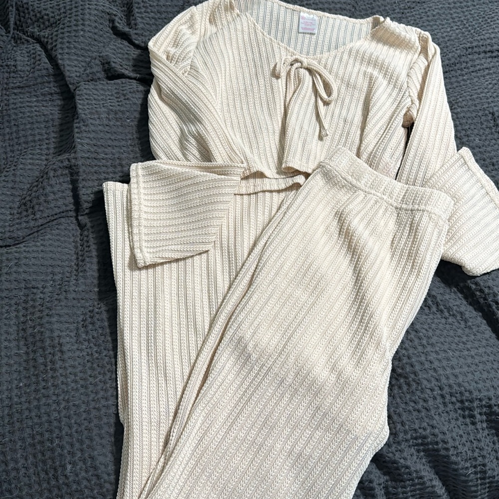 women’s lounge/summer set